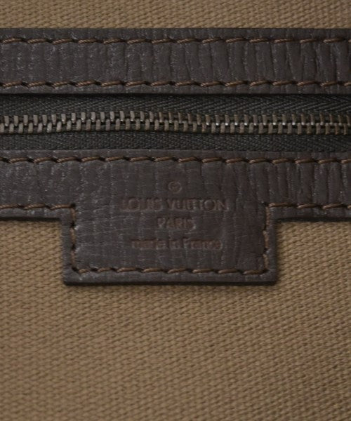 LOUIS VUITTON กระเป๋าใส่อุปกรณ์ขนาดใหญ่