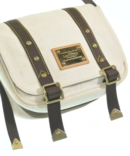 LOUIS VUITTON กระเป๋าสะพาย