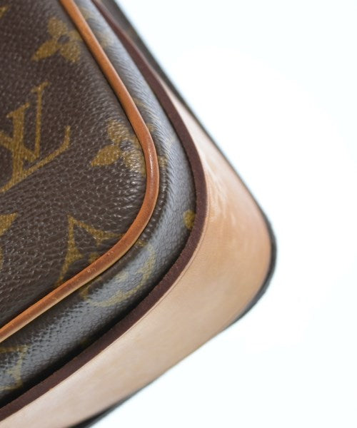 LOUIS VUITTON กระเป๋าสะพาย