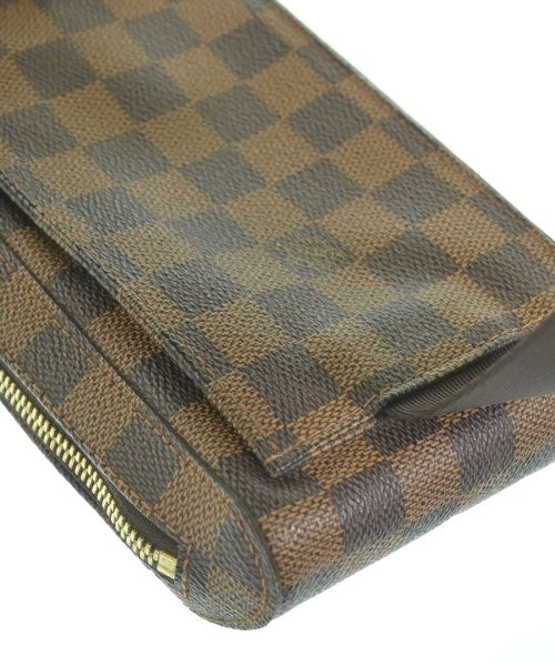 LOUIS VUITTON กระเป๋าสะพาย