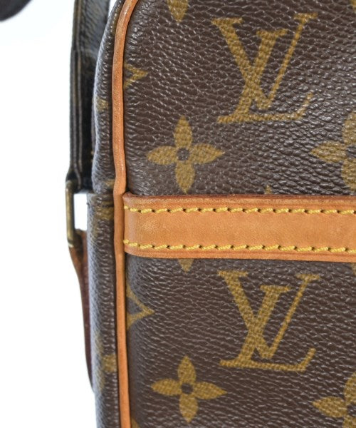 LOUIS VUITTON กระเป๋าสะพาย