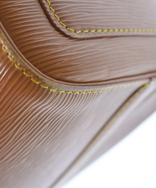 LOUIS VUITTON กระเป๋าใส่อุปกรณ์ขนาดใหญ่