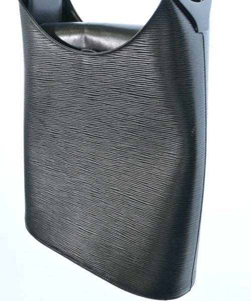 LOUIS VUITTON กระเป๋าสะพาย