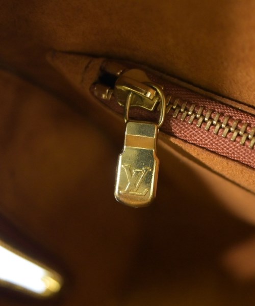 LOUIS VUITTON กระเป๋าถือ
