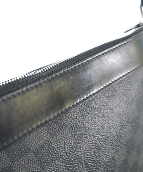 LOUIS VUITTON กระเป๋าสะพาย