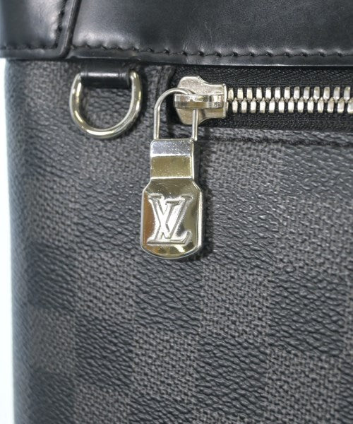 LOUIS VUITTON กระเป๋าสะพาย