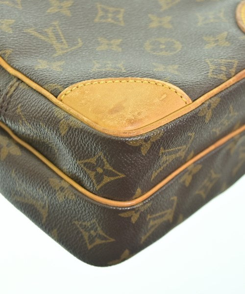 LOUIS VUITTON กระเป๋าสะพาย