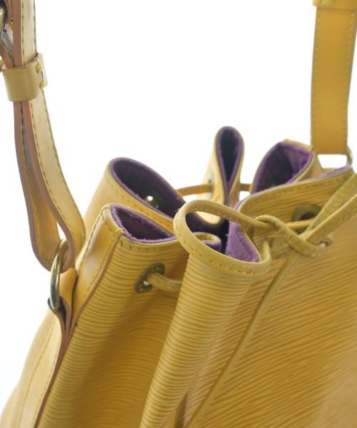 LOUIS VUITTON กระเป๋าสะพาย