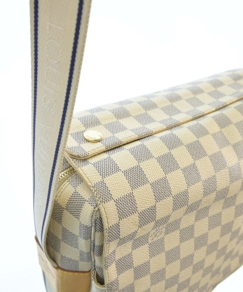 LOUIS VUITTON กระเป๋าสะพาย