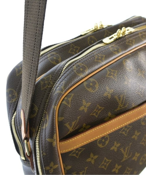 LOUIS VUITTON กระเป๋าสะพาย