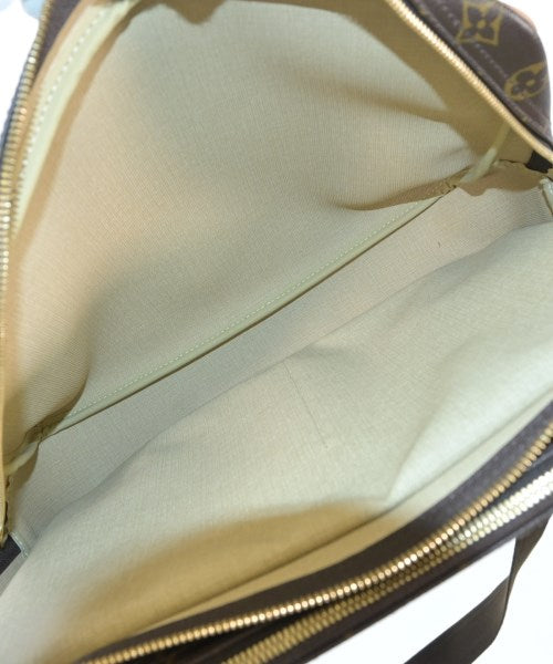 LOUIS VUITTON กระเป๋าสะพาย