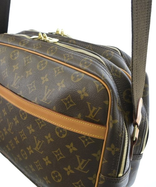 LOUIS VUITTON กระเป๋าสะพาย