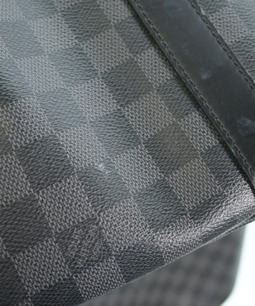 LOUIS VUITTON กระเป๋าใส่อุปกรณ์ขนาดใหญ่