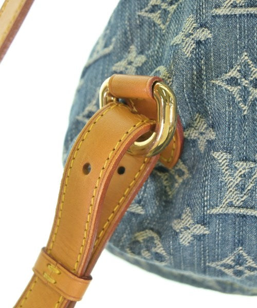 LOUIS VUITTON เป้สะพายหลัง