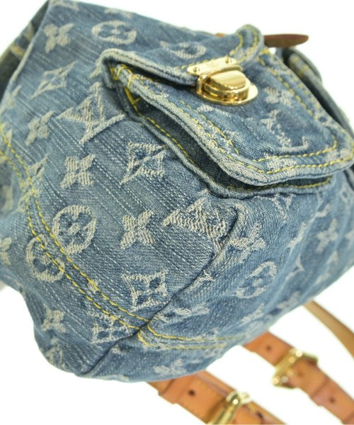 LOUIS VUITTON เป้สะพายหลัง