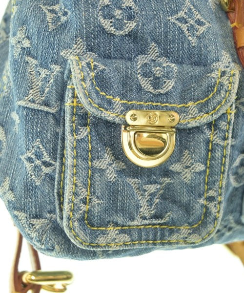 LOUIS VUITTON เป้สะพายหลัง