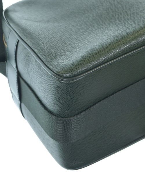 LOUIS VUITTON กระเป๋าสะพาย