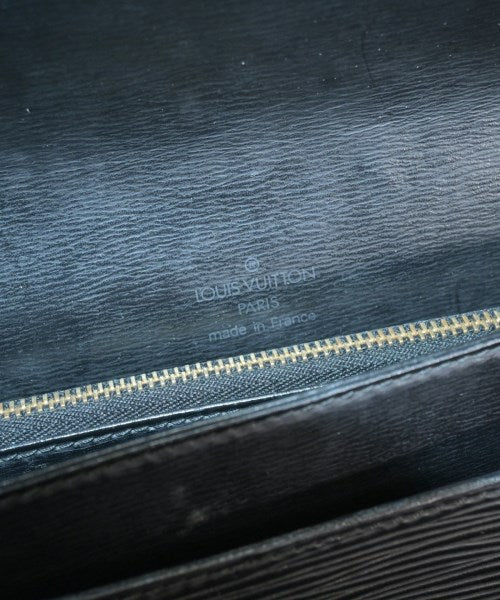 LOUIS VUITTON กระเป๋าสะพาย