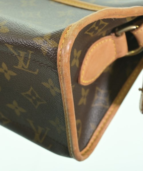 LOUIS VUITTON กระเป๋าสะพาย