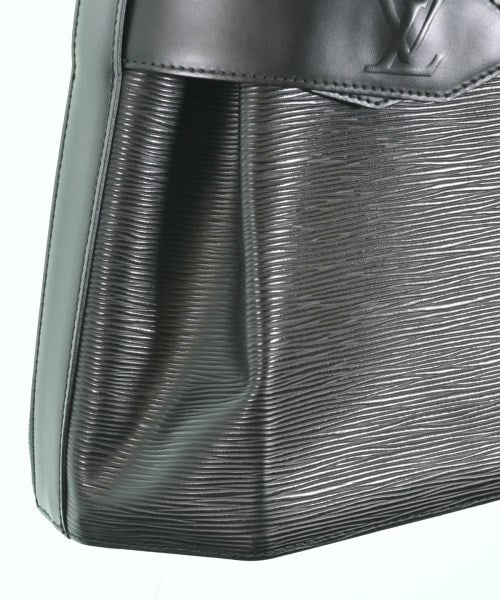 LOUIS VUITTON กระเป๋าสะพาย