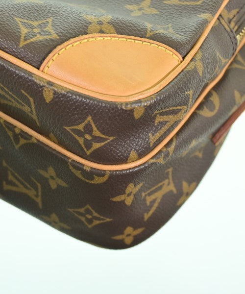 LOUIS VUITTON กระเป๋าสะพาย