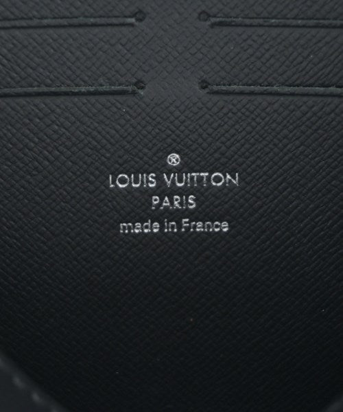 LOUIS VUITTON คลัตช์