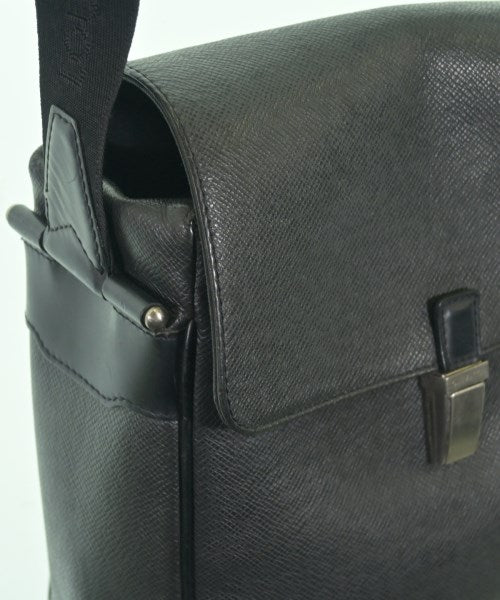 LOUIS VUITTON กระเป๋าสะพาย