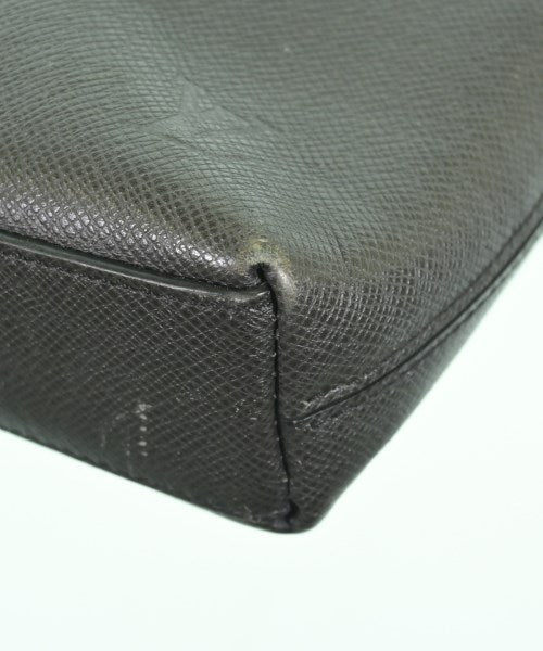 LOUIS VUITTON กระเป๋าสะพาย