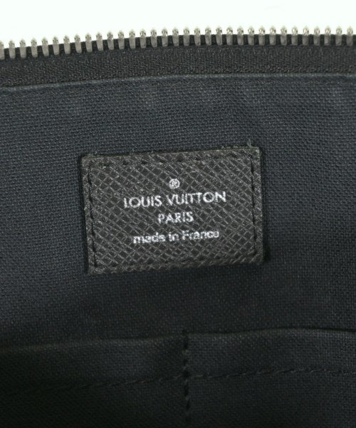 LOUIS VUITTON กระเป๋าสะพาย