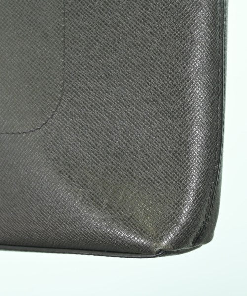 LOUIS VUITTON กระเป๋าสะพาย