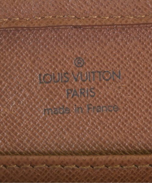 LOUIS VUITTON คลัตช์