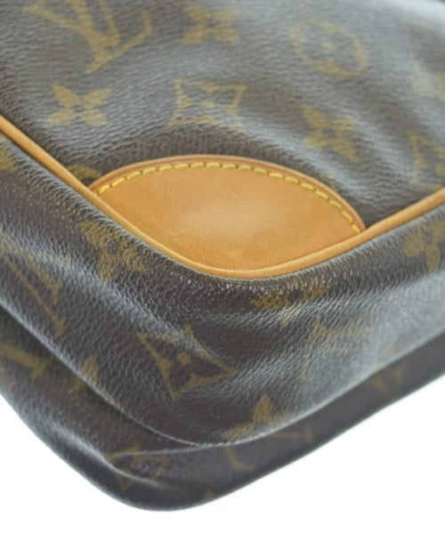 LOUIS VUITTON กระเป๋าสะพาย