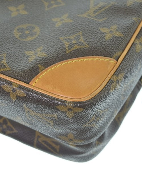 LOUIS VUITTON กระเป๋าสะพาย