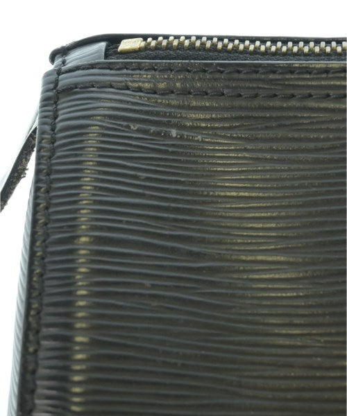 LOUIS VUITTON กระเป๋าใส่อุปกรณ์ขนาดใหญ่