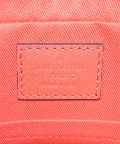 LOUIS VUITTON กระเป๋าสะพาย
