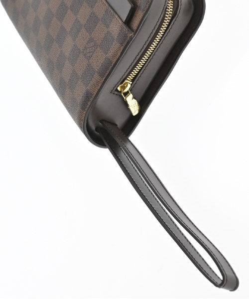 LOUIS VUITTON คลัตช์