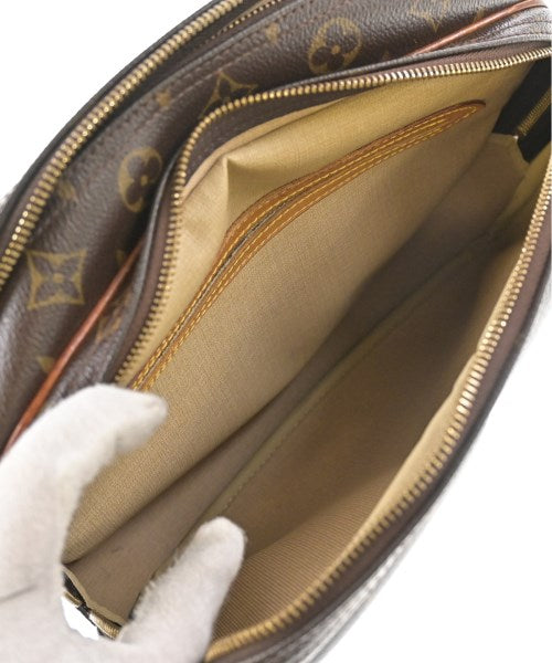 LOUIS VUITTON กระเป๋าสะพาย