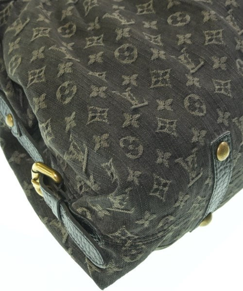 LOUIS VUITTON กระเป๋าสะพาย