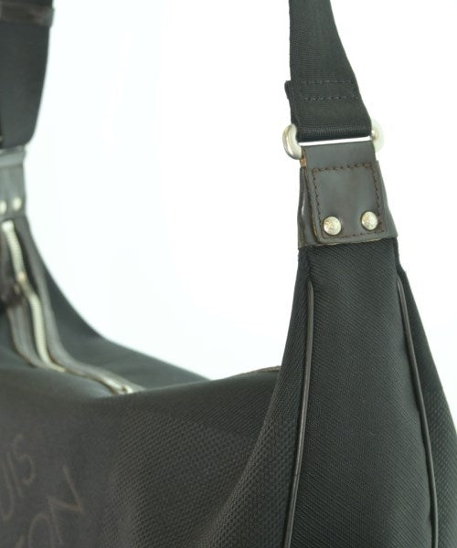 LOUIS VUITTON กระเป๋าสะพาย