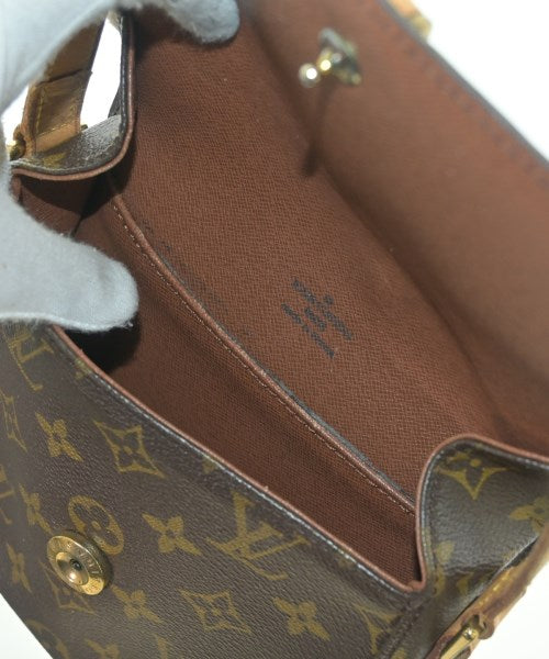 LOUIS VUITTON กระเป๋าสะพาย