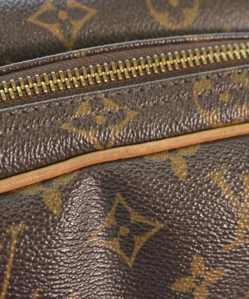LOUIS VUITTON กระเป๋าสะพาย