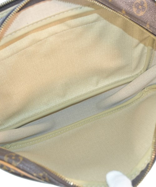 LOUIS VUITTON กระเป๋าสะพาย