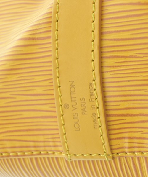LOUIS VUITTON กระเป๋าสะพาย