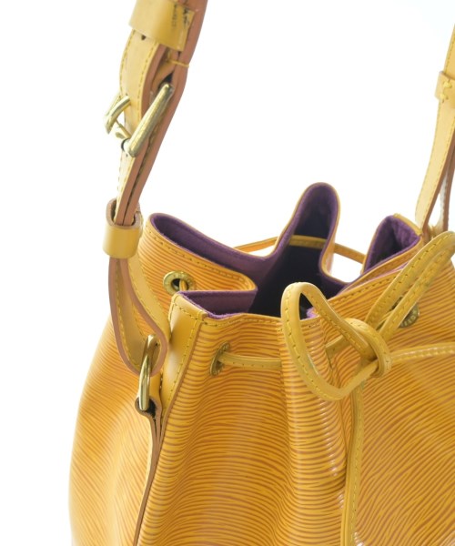 LOUIS VUITTON กระเป๋าสะพาย