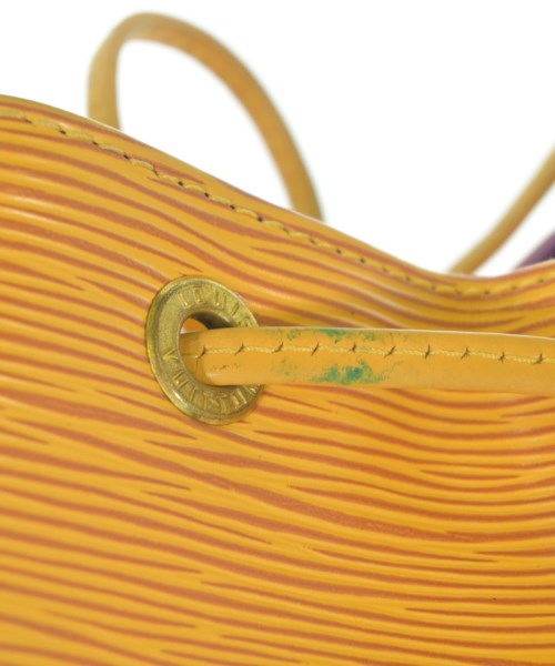 LOUIS VUITTON กระเป๋าสะพาย