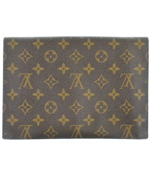 LOUIS VUITTON คลัตช์