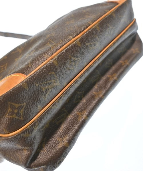 LOUIS VUITTON กระเป๋าสะพาย