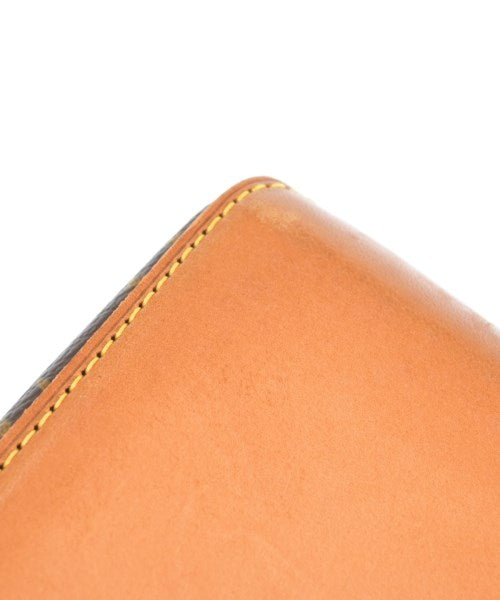 LOUIS VUITTON กระเป๋าถือขนาดใหญ่