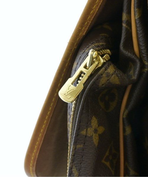 LOUIS VUITTON กระเป๋าสะพาย