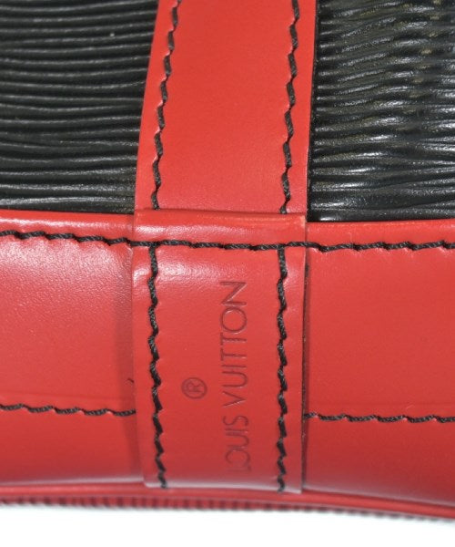 LOUIS VUITTON กระเป๋าสะพาย